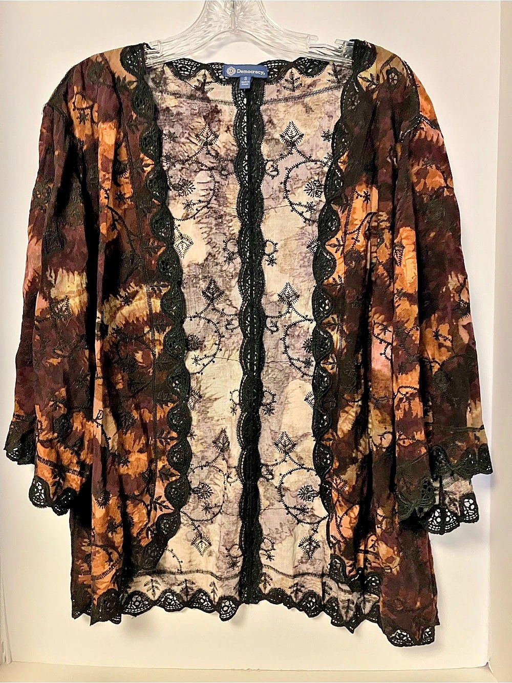 Democracy Floral Lace Trim Kimono in Brown & Black
